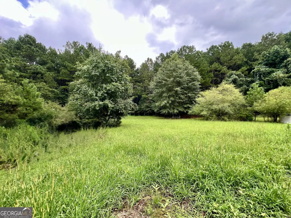 1383 Sims RD SE Winder, GA 30680