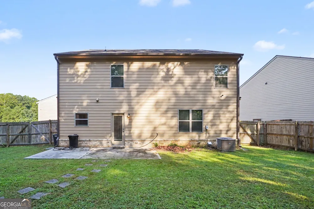 9883 Byrne DR Jonesboro, GA 30236