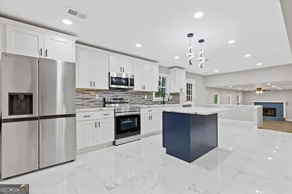 2176 Deer TRL Suwanee, GA 30024