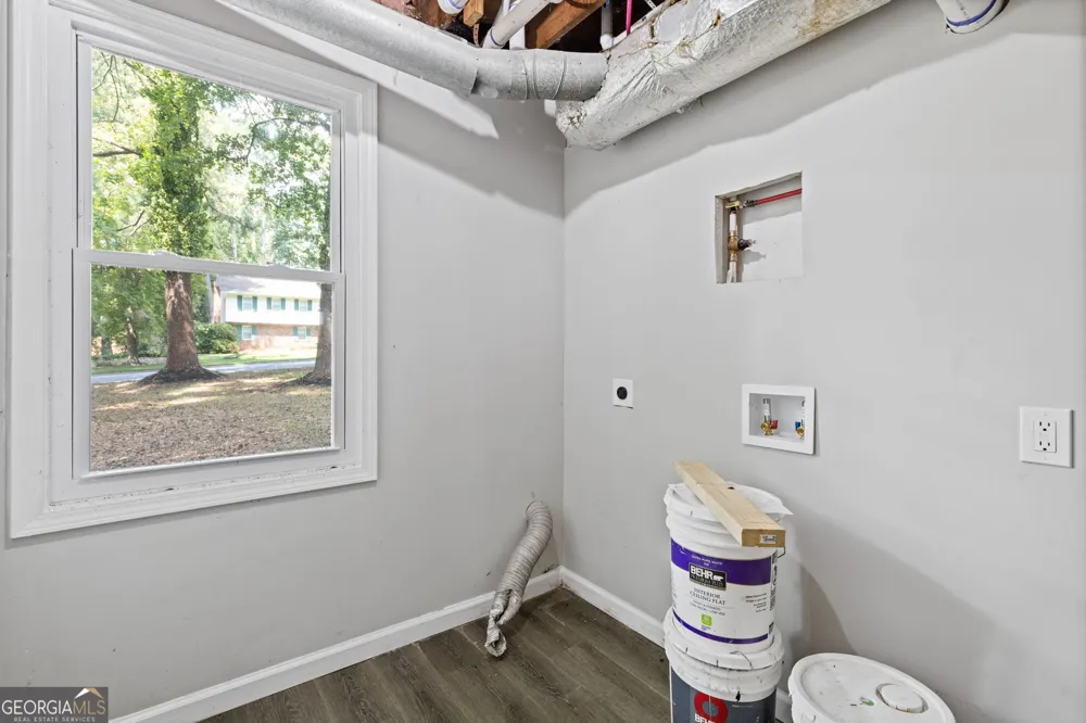 2176 Deer TRL Suwanee, GA 30024