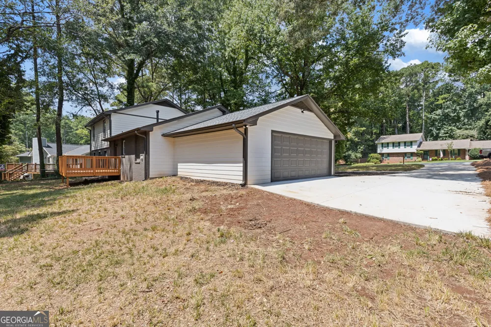 2176 Deer TRL Suwanee, GA 30024