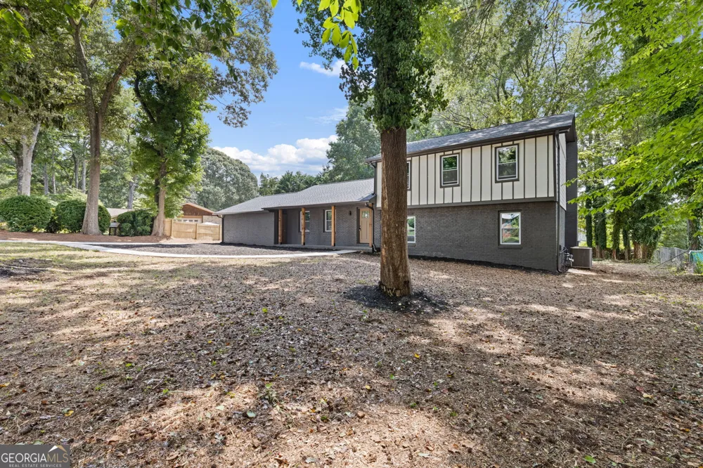 2176 Deer TRL Suwanee, GA 30024