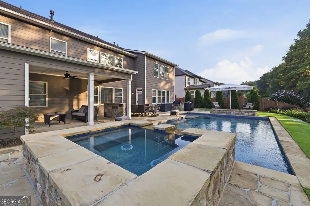 4121 Secret Shoals WAY Buford, GA 30518