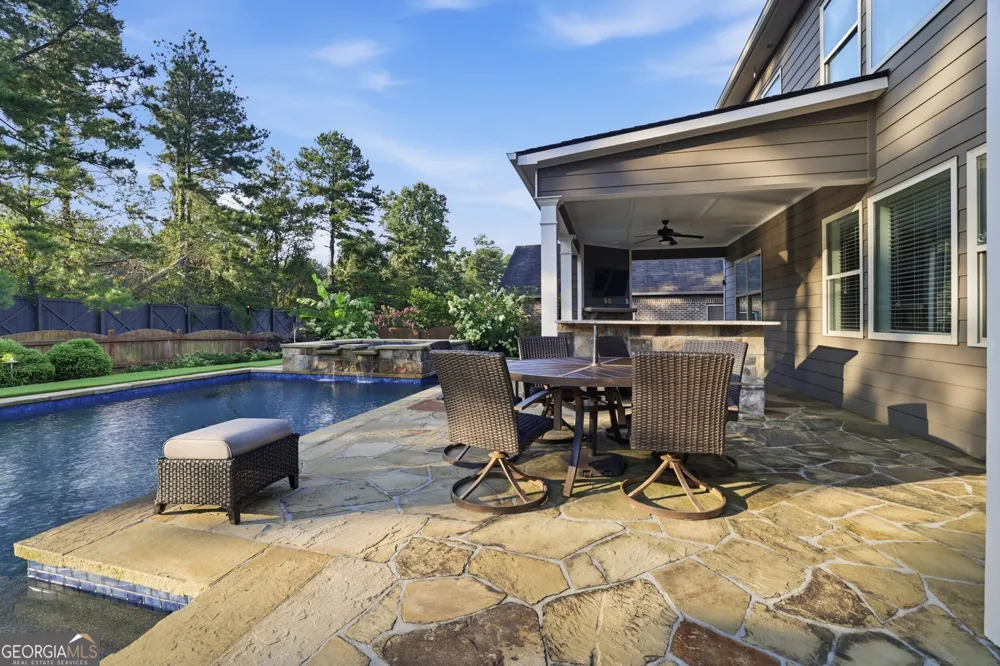 4121 Secret Shoals WAY Buford, GA 30518