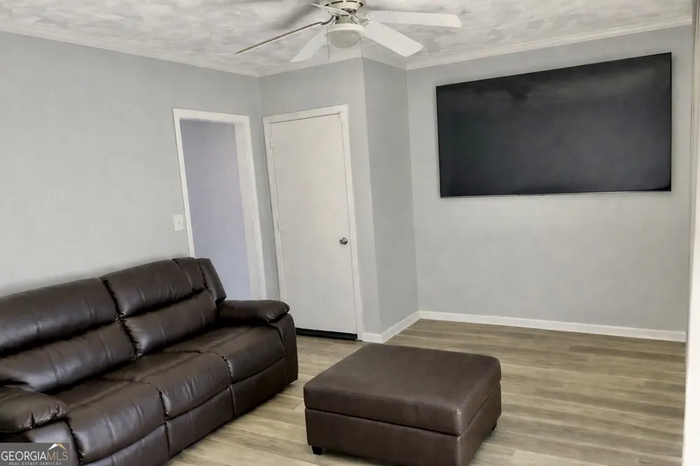 6973 Kimberland Gardens LN Lithonia, GA 30058