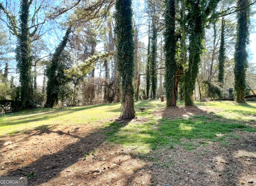 6973 Kimberland Gardens LN Lithonia, GA 30058
