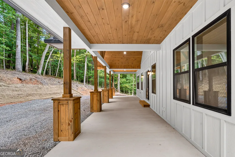 1030 Old Flat Branch RD Ellijay, GA 30540