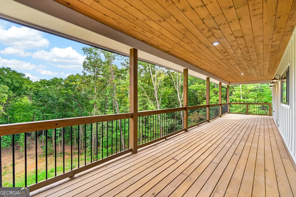 1030 Old Flat Branch RD Ellijay, GA 30540