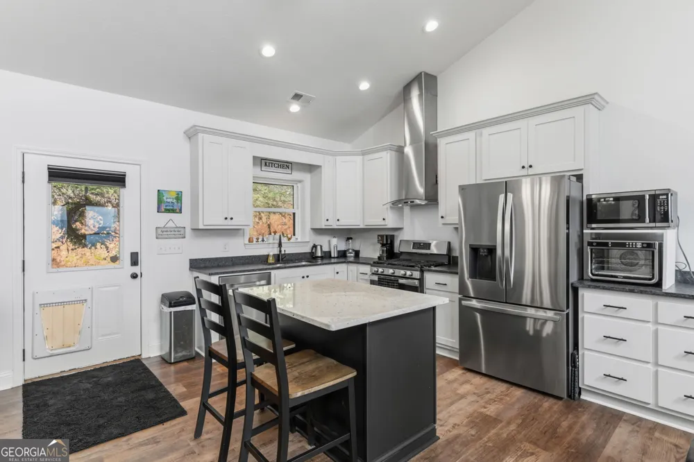 579 Overlook CIR Young Harris, GA 30582