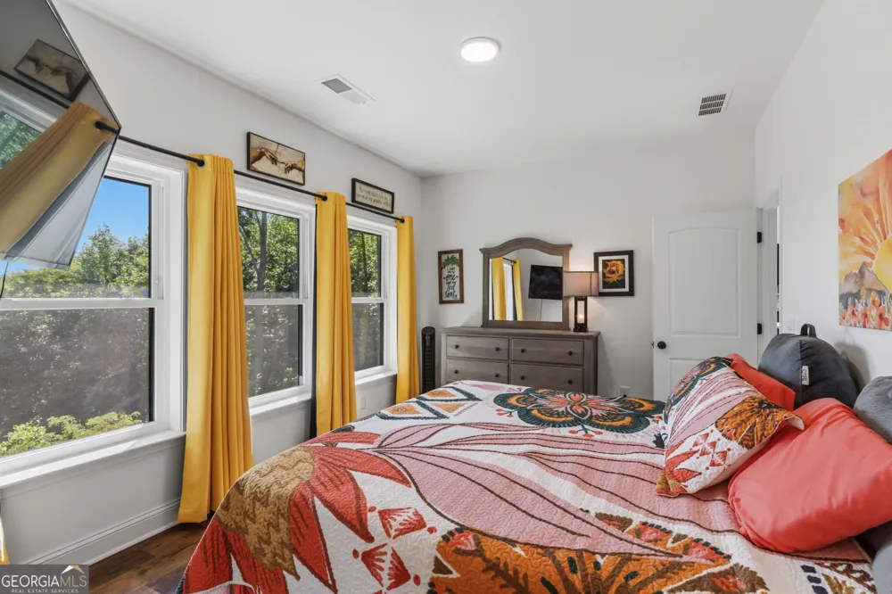 579 Overlook CIR Young Harris, GA 30582
