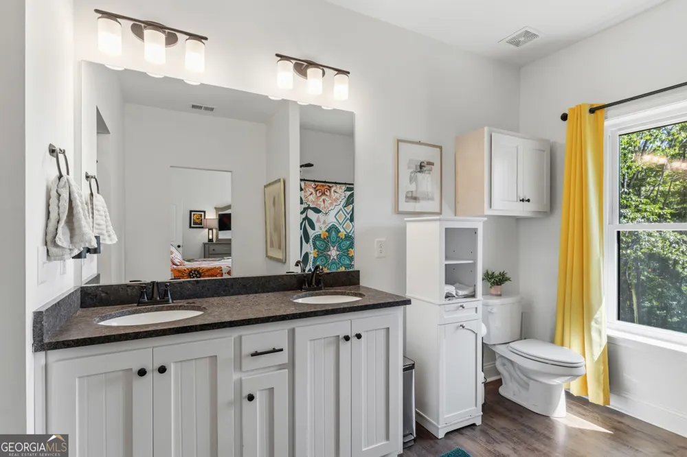579 Overlook CIR Young Harris, GA 30582