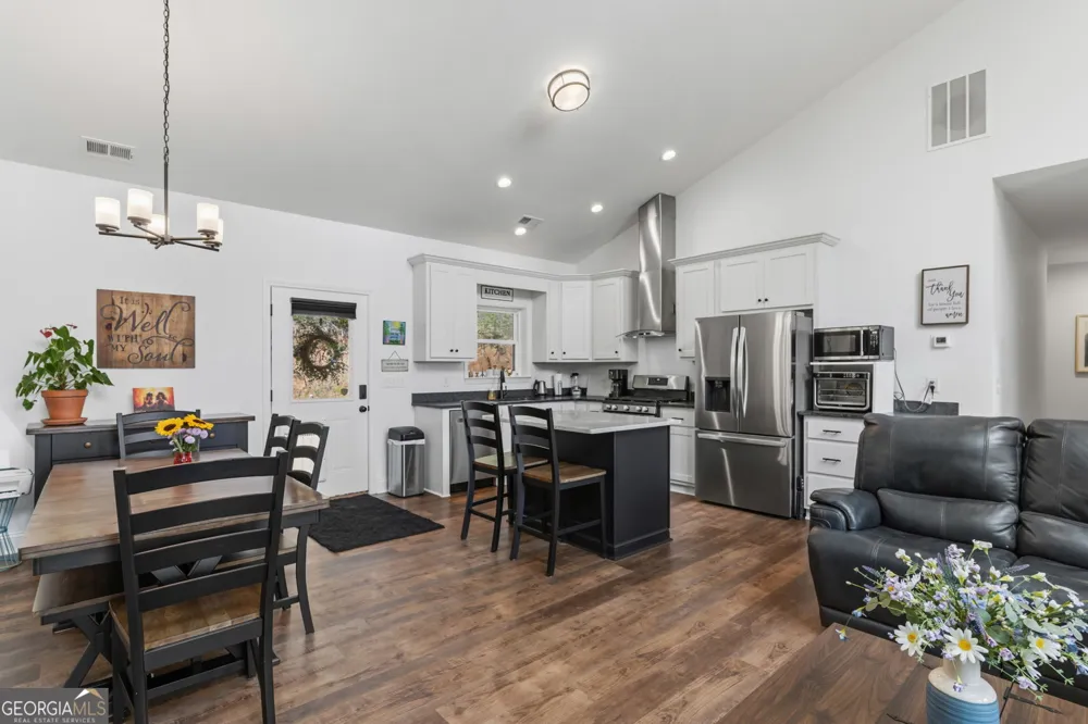 579 Overlook CIR Young Harris, GA 30582