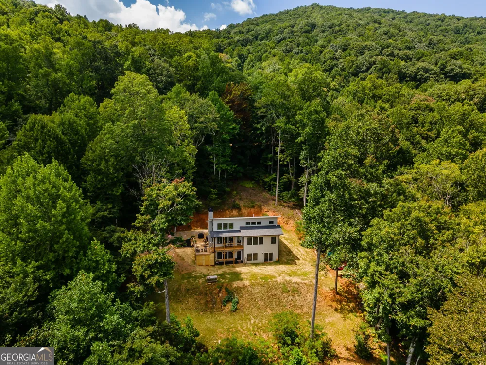 579 Overlook CIR Young Harris, GA 30582