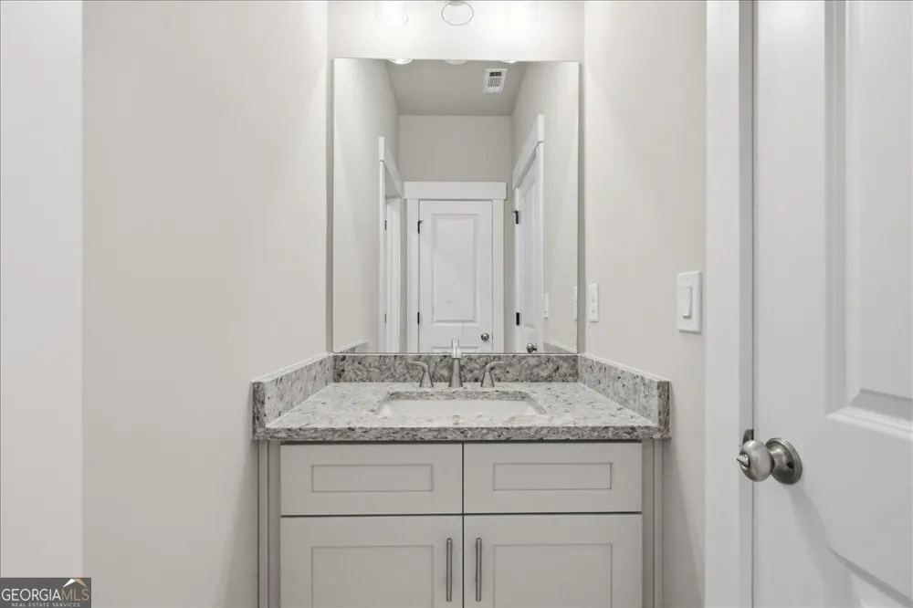 157 Maney DR Statham, GA 30666