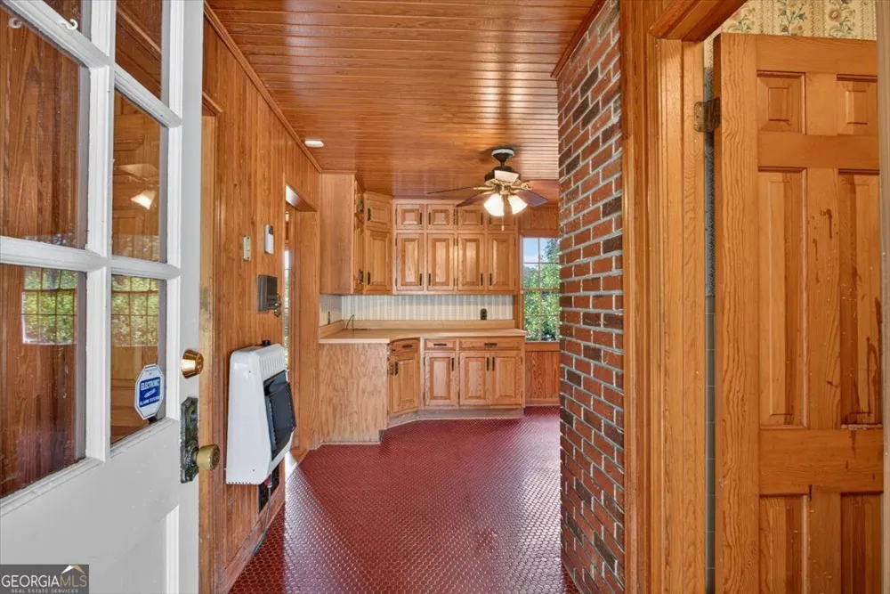 195 River ST Ellijay, GA 30540