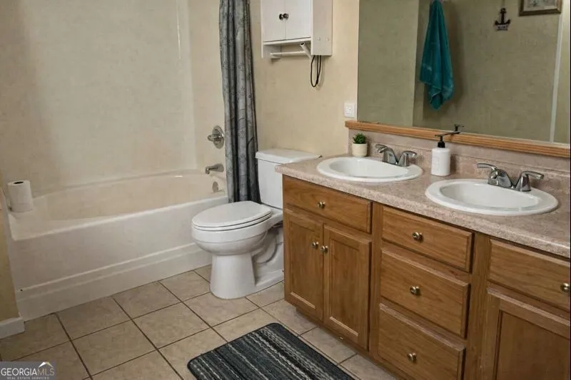 569 Bobcat TRL Nicholls, GA 31554