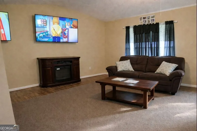 569 Bobcat TRL Nicholls, GA 31554