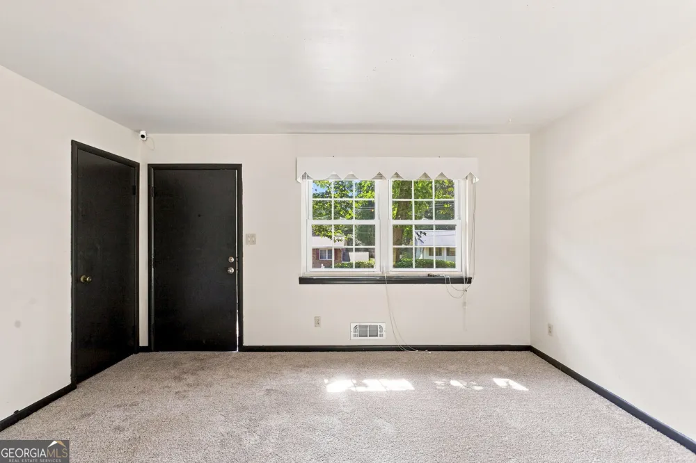 2881 Gwendon TER Decatur, GA 30034