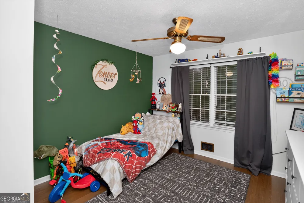 232 Clark RD Griffin, GA 30224