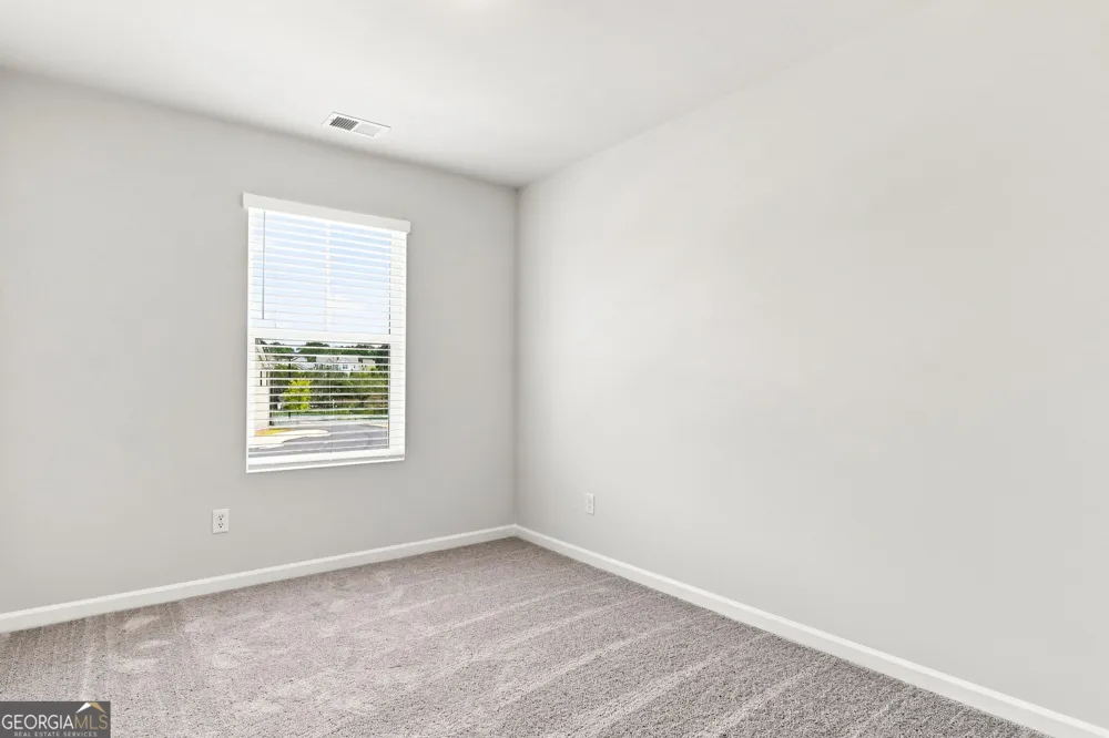 387 Lanier CIR Woodstock, GA 30189