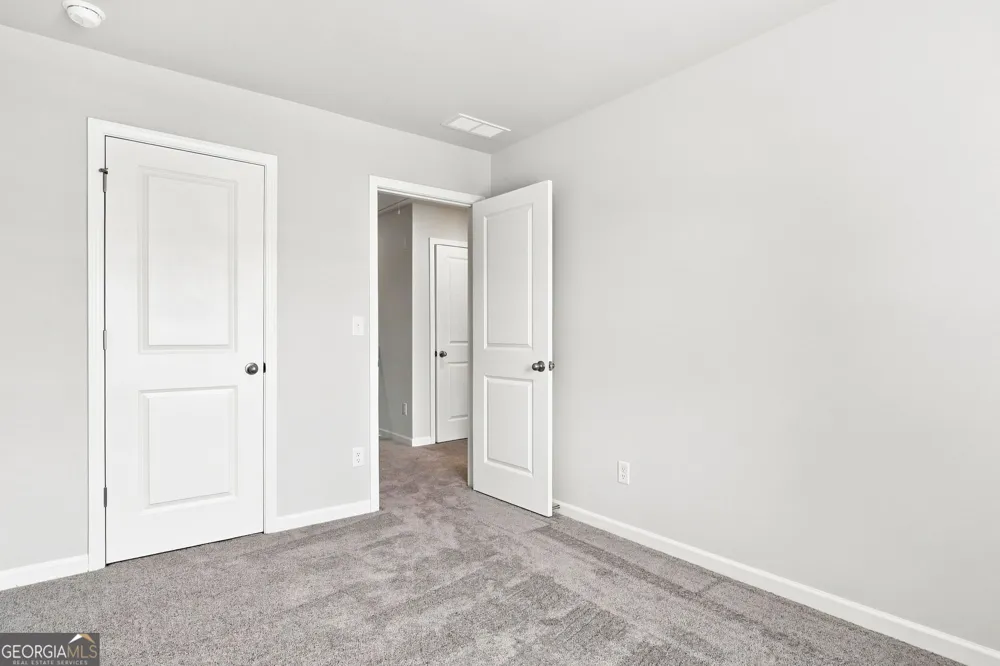 387 Lanier CIR Woodstock, GA 30189