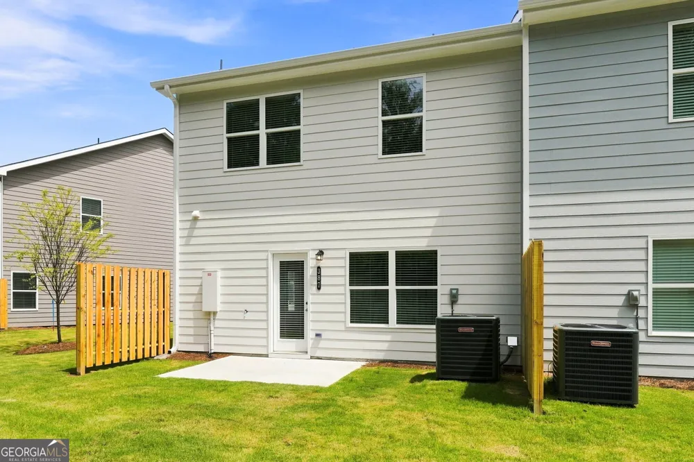 387 Lanier CIR Woodstock, GA 30189