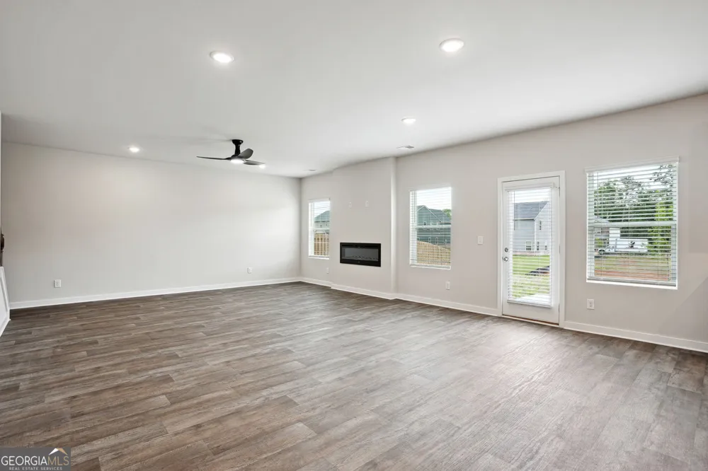 364 Jarrett ST Fairburn, GA 30213
