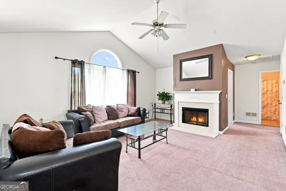 6296 Redcliff DR Douglasville, GA 30134