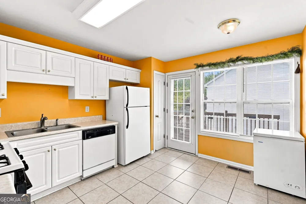6296 Redcliff DR Douglasville, GA 30134