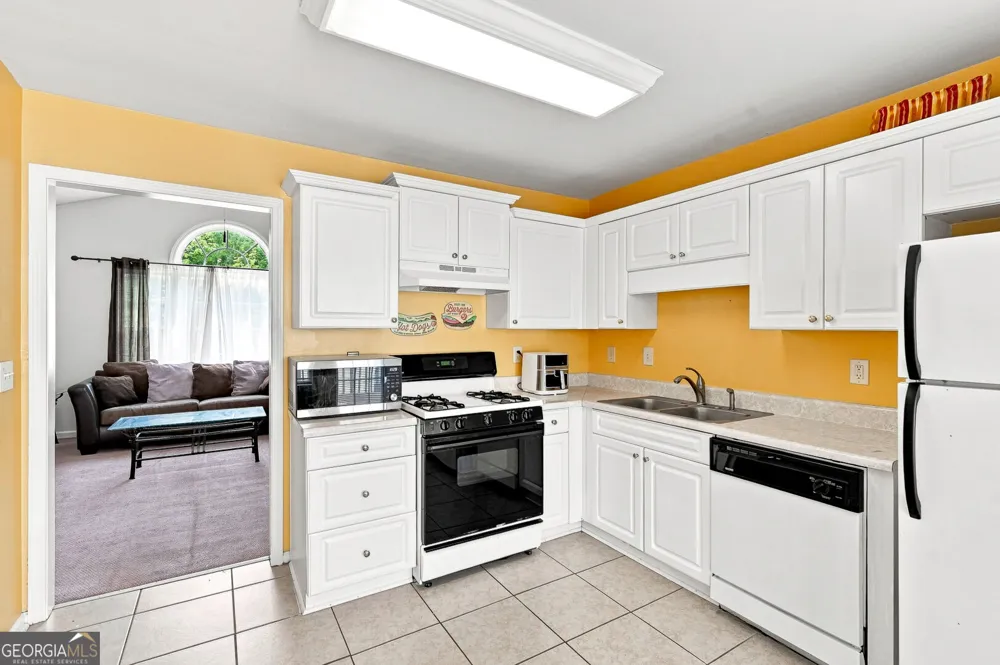 6296 Redcliff DR Douglasville, GA 30134