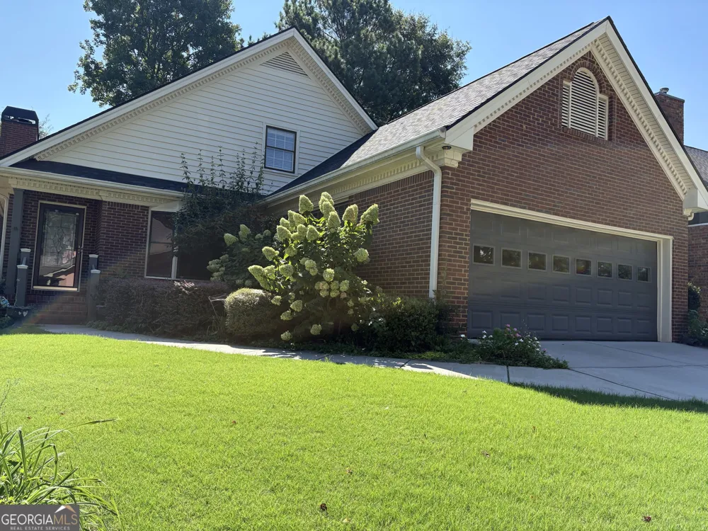 1224 Hunters DR Stone Mountain, GA 30083