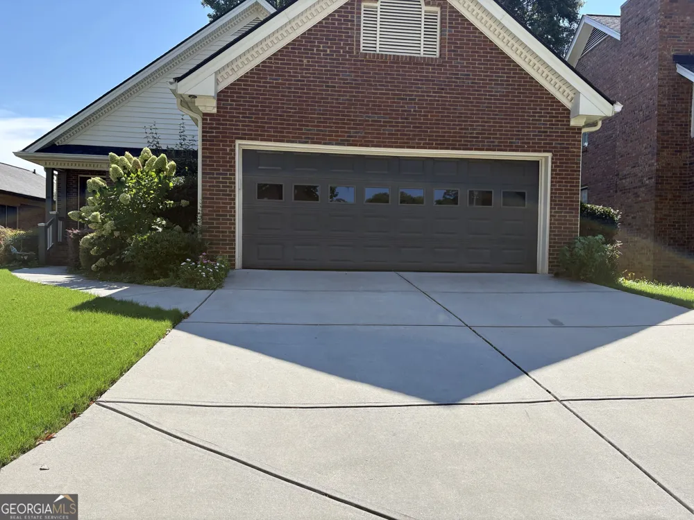 1224 Hunters DR Stone Mountain, GA 30083
