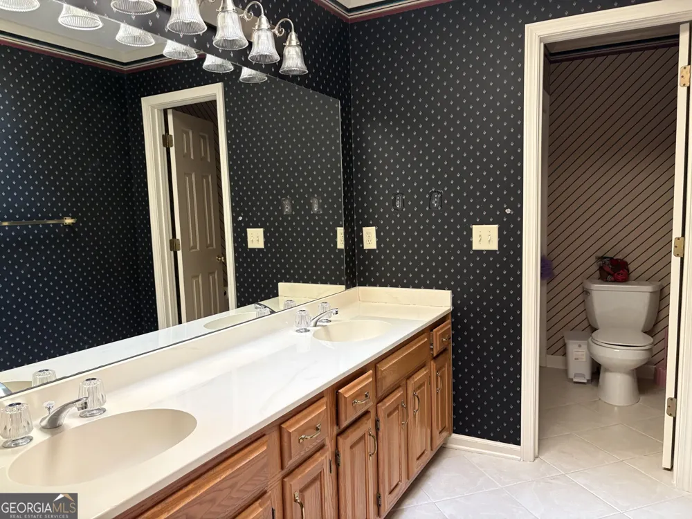 1224 Hunters DR Stone Mountain, GA 30083