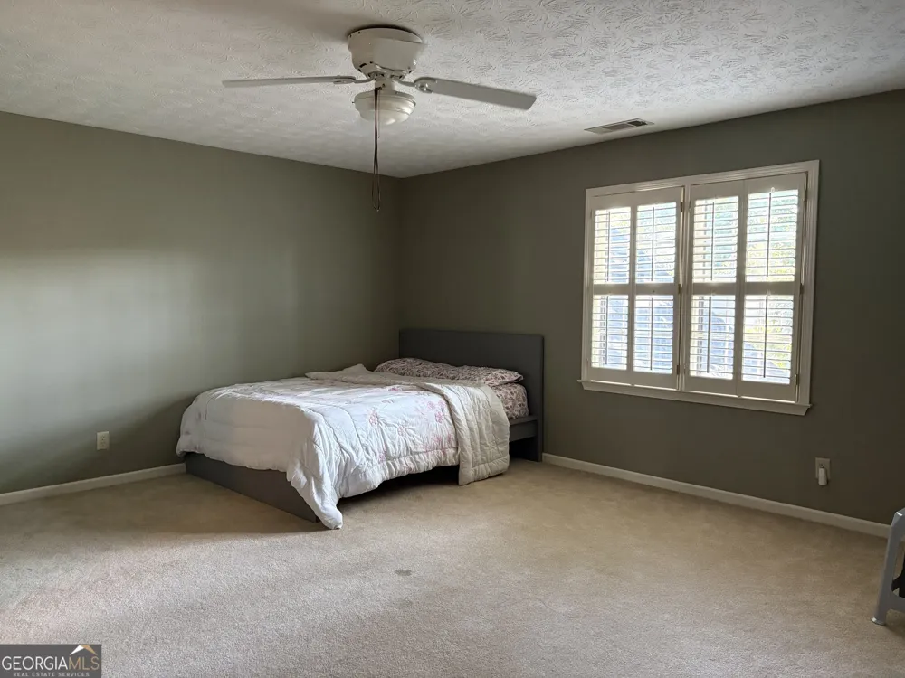 1224 Hunters DR Stone Mountain, GA 30083