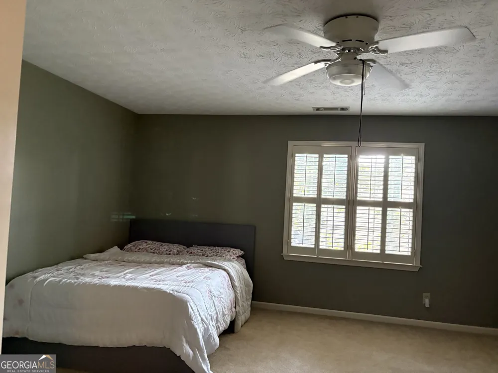 1224 Hunters DR Stone Mountain, GA 30083