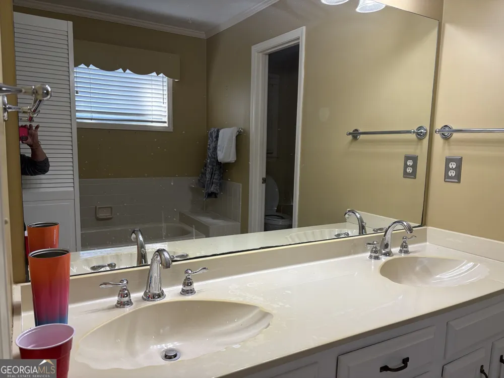 1224 Hunters DR Stone Mountain, GA 30083
