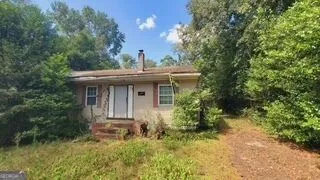 1301 Lakeview DR