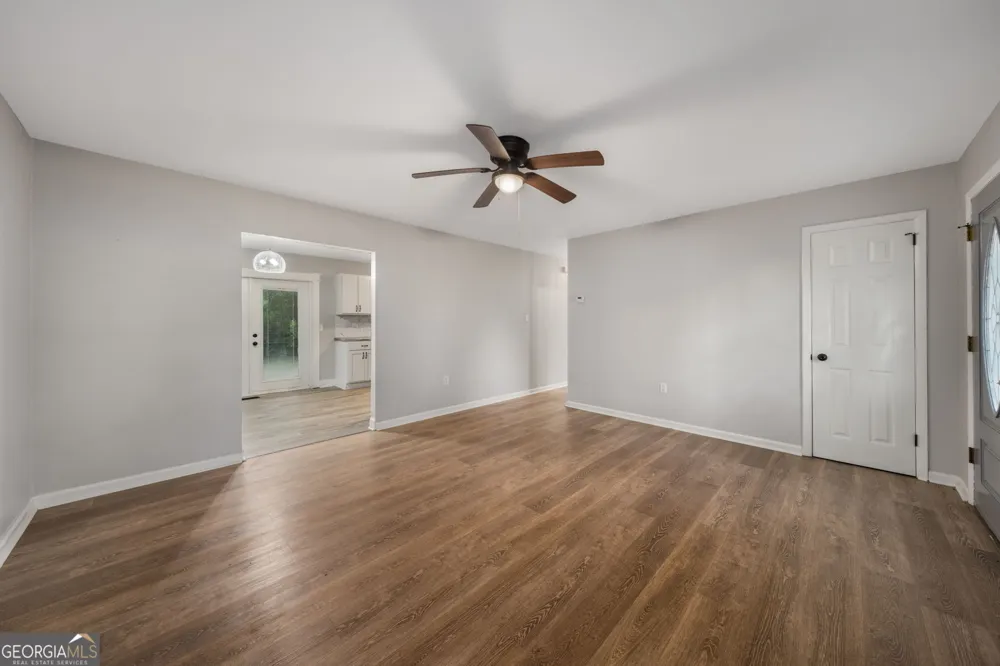 114 Karen DR Warner Robins, GA 31088