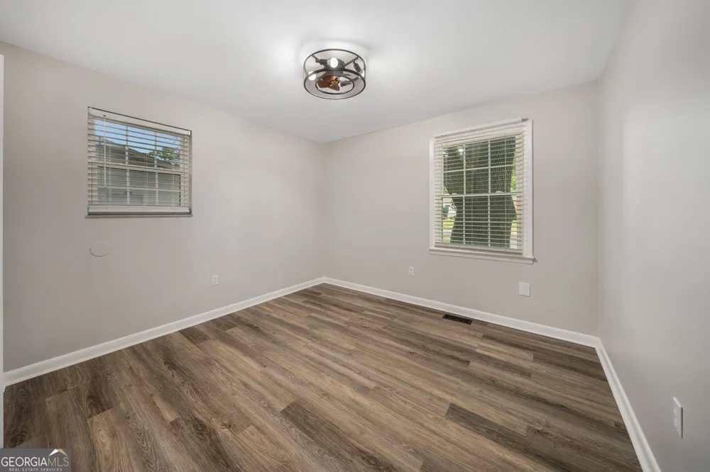 114 Karen DR Warner Robins, GA 31088