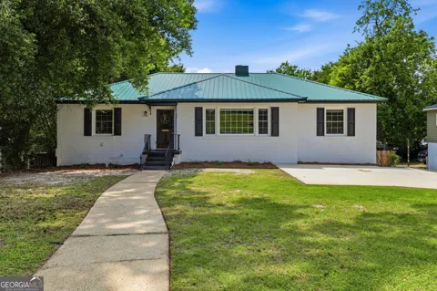 3705 18th AVE