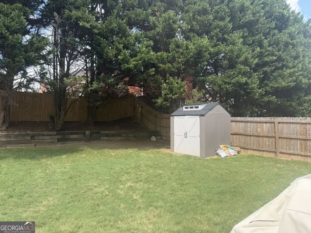 850 Glenns Farm Ct Grayson, GA 30017
