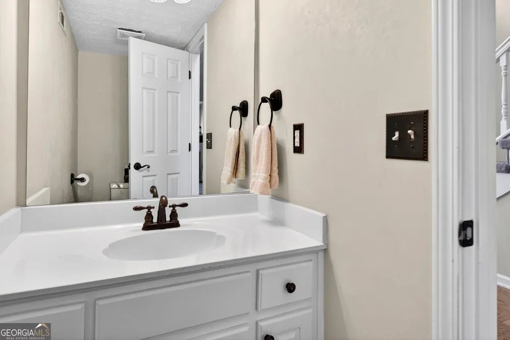 205 Palette LN Peachtree City, GA 30269