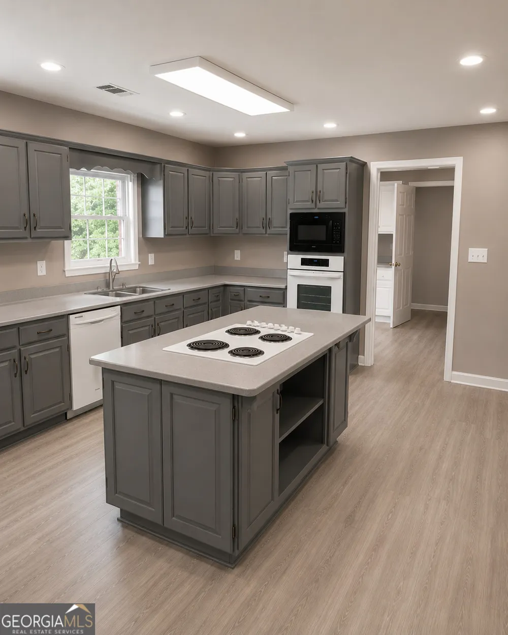 5360 Brooks LN Loganville, GA 30052