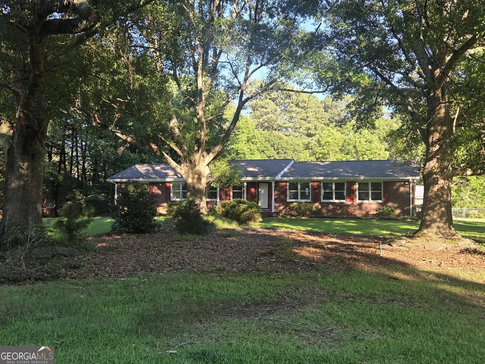 5360 Brooks LN Loganville, GA 30052