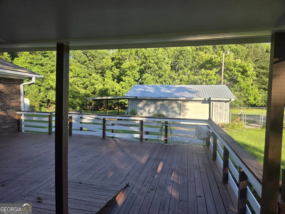 5360 Brooks LN Loganville, GA 30052