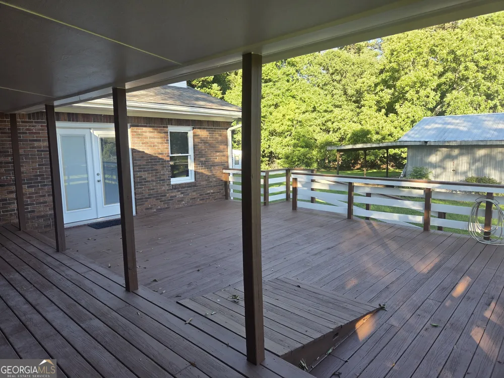 5360 Brooks LN Loganville, GA 30052