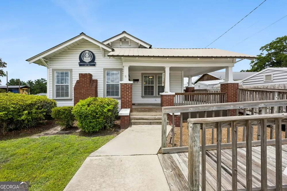 383 First ST Folkston, GA 31537