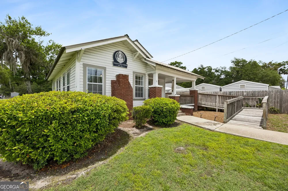 383 First ST Folkston, GA 31537