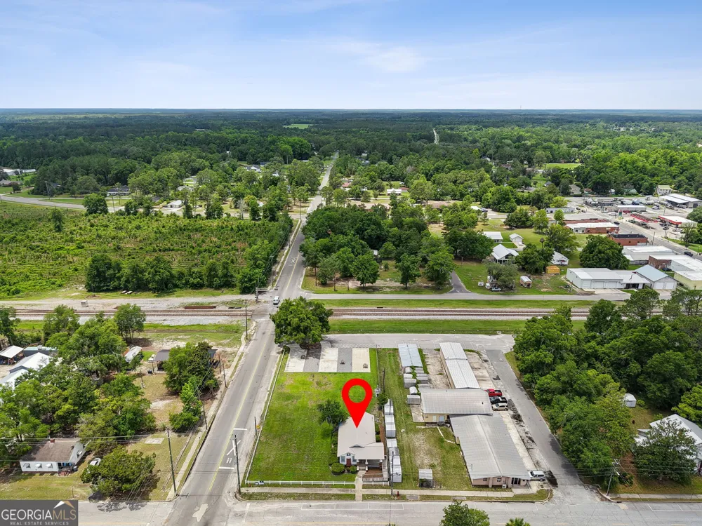383 First ST Folkston, GA 31537