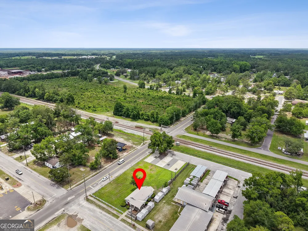 383 First ST Folkston, GA 31537